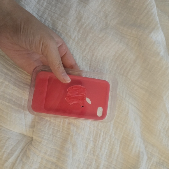 iPod Touch Pink Soft Case - Picture 5 of 10